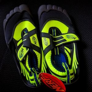 NERF Water Shoes size L 2/3 NWT